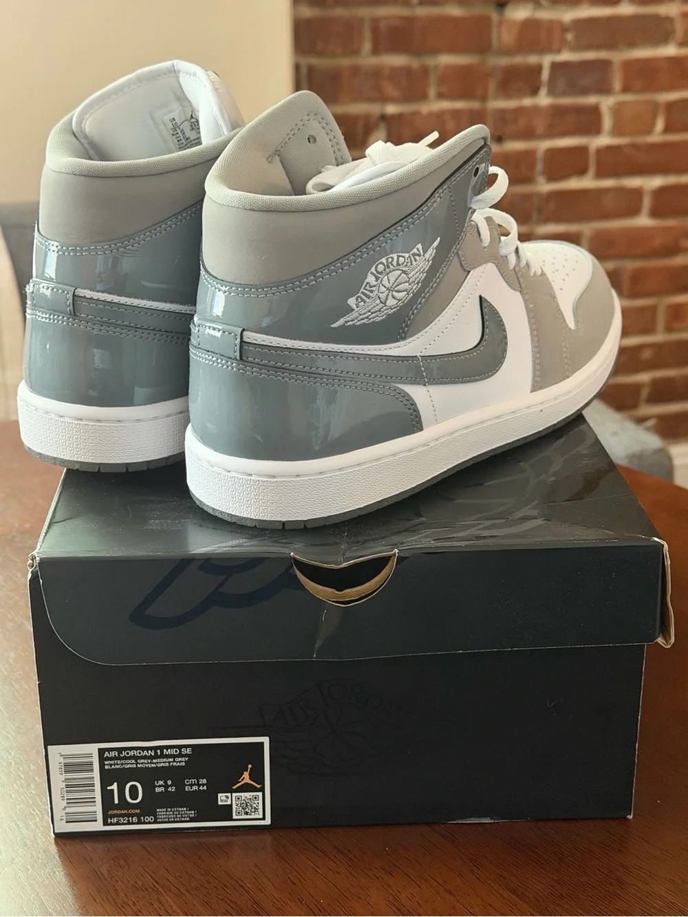 Air Jordan 1 Mid SE “Cool Grey” - Picture 3 of 6